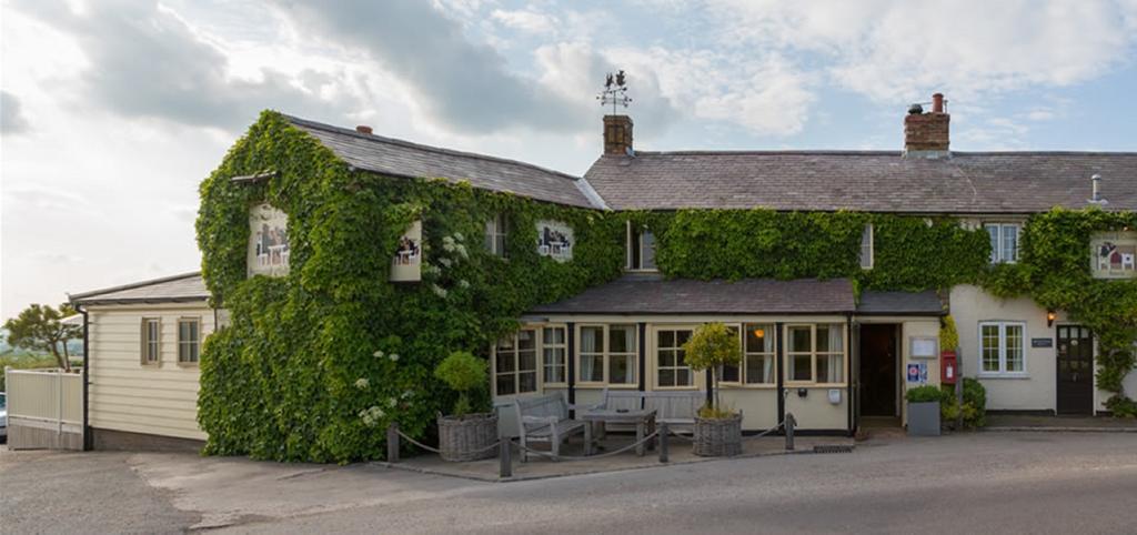 The Mole And Chicken Hotel Long Crendon Exterior foto